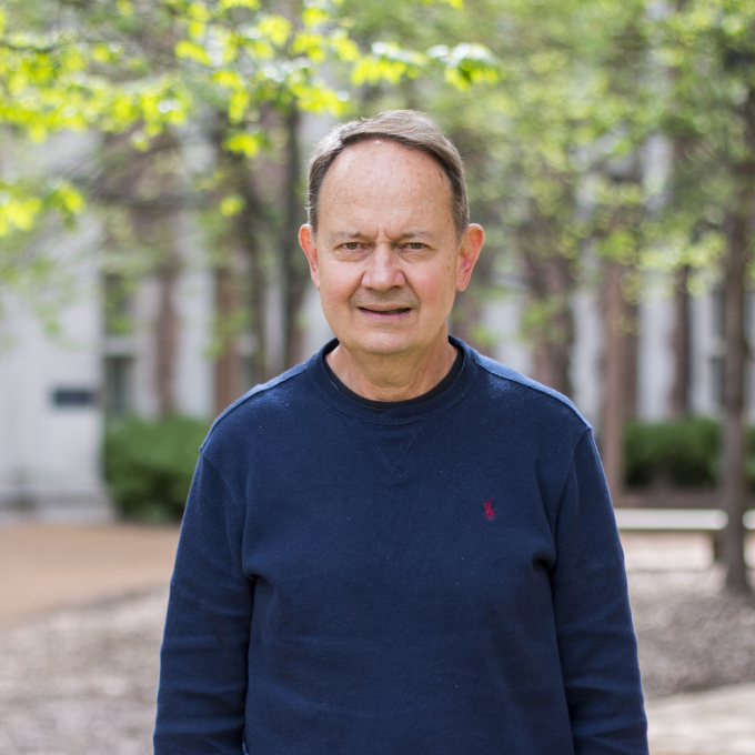 Headshot of ​David Balota