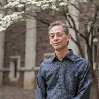 Richard Abrams​​